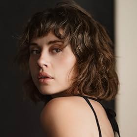 Chloe Van Landschoot