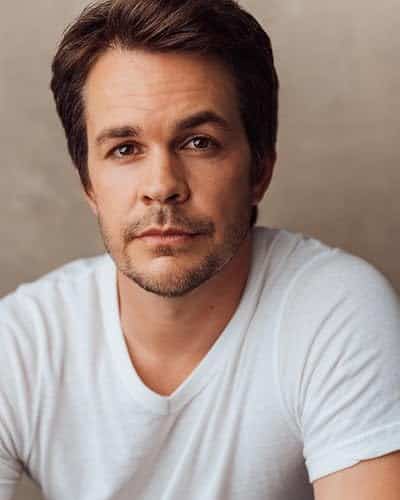 Johnny Simmons